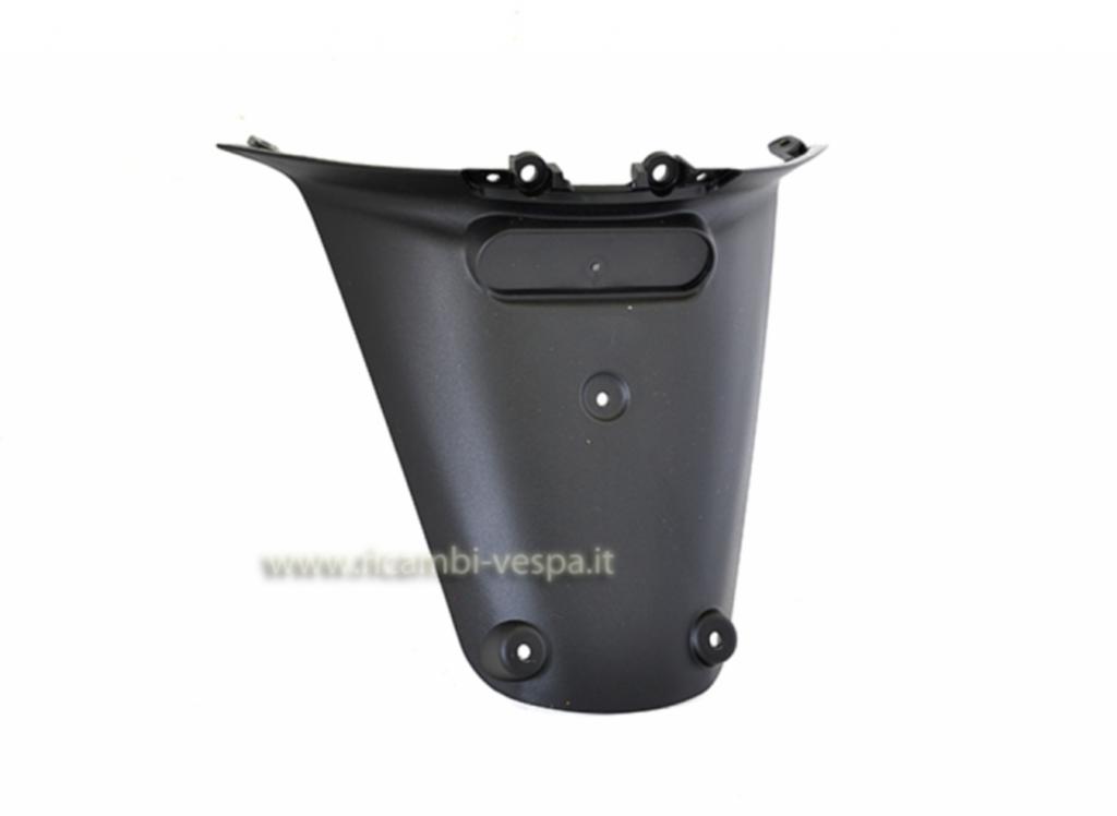 Protezione posteriore portatarga in plastica di colore nero per Vespa Primavera/Sprint 125 -150ccm i.e. 3V 4T AC 