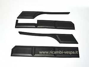 Paracolpi Ariete di colore Nero per Vespa 80/125/150/200 PX-PE-Arcobaleno-MY 