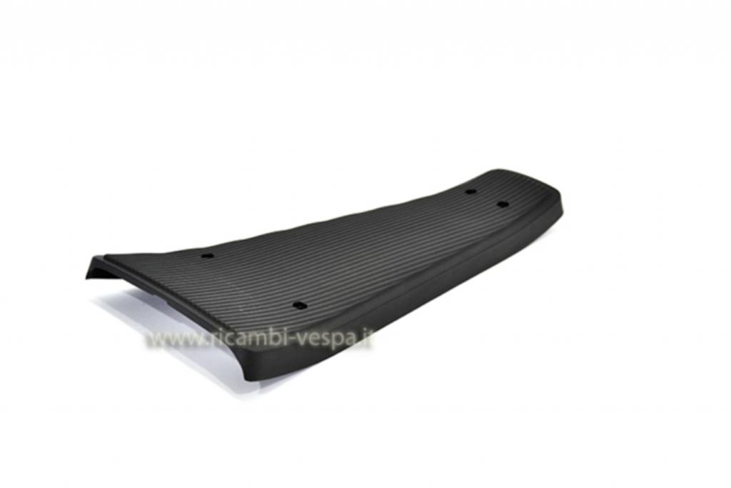 Tappeto centrale in plastica di colore nero per Vespa 125 T5 VNX5T 
